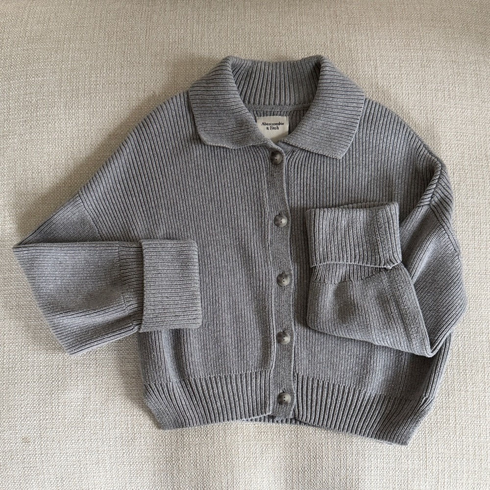 Abercrombie & Fitch Gray Ribbed Knit Cardigan